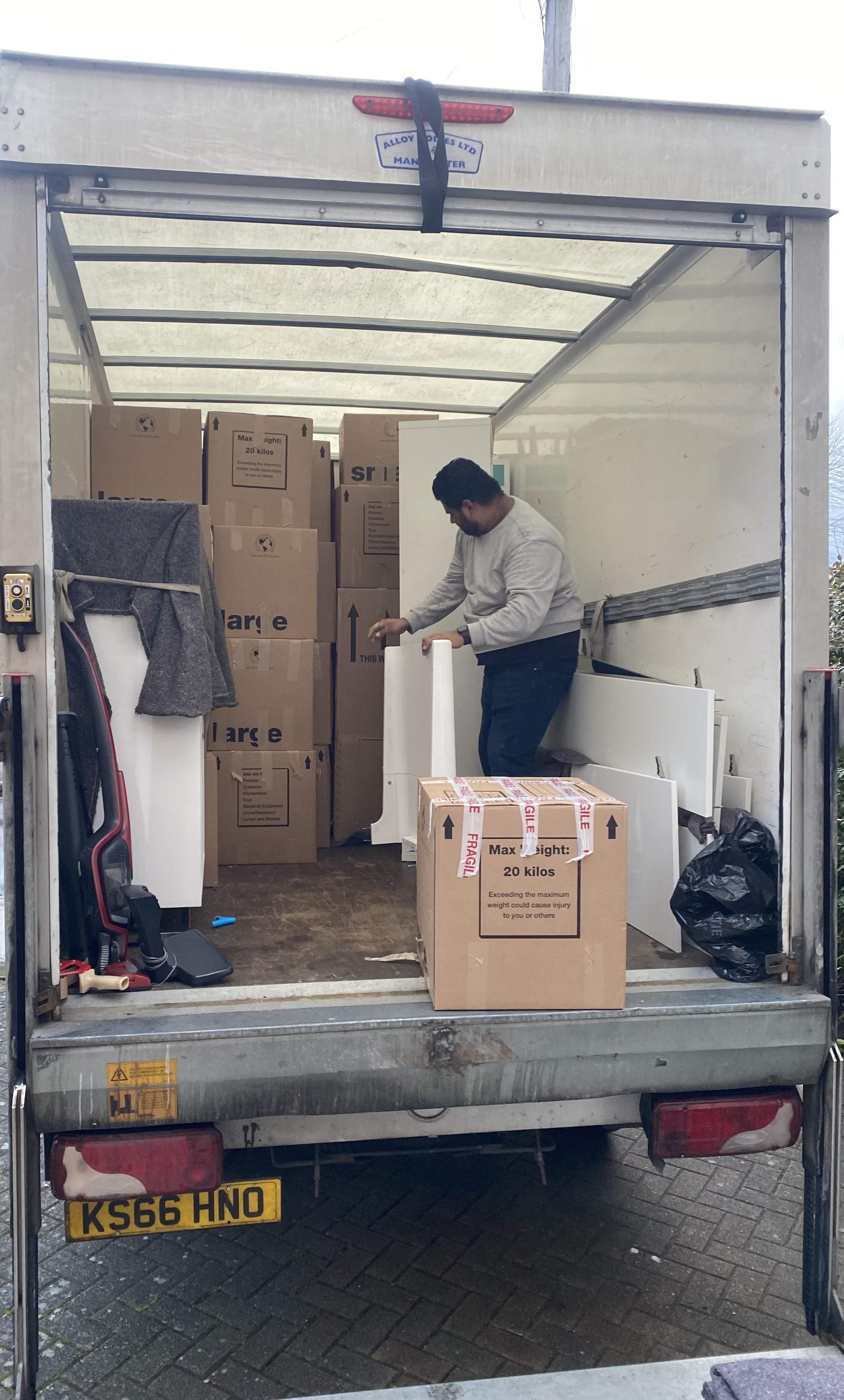 Office relocation service in Earlsfield SW18 London