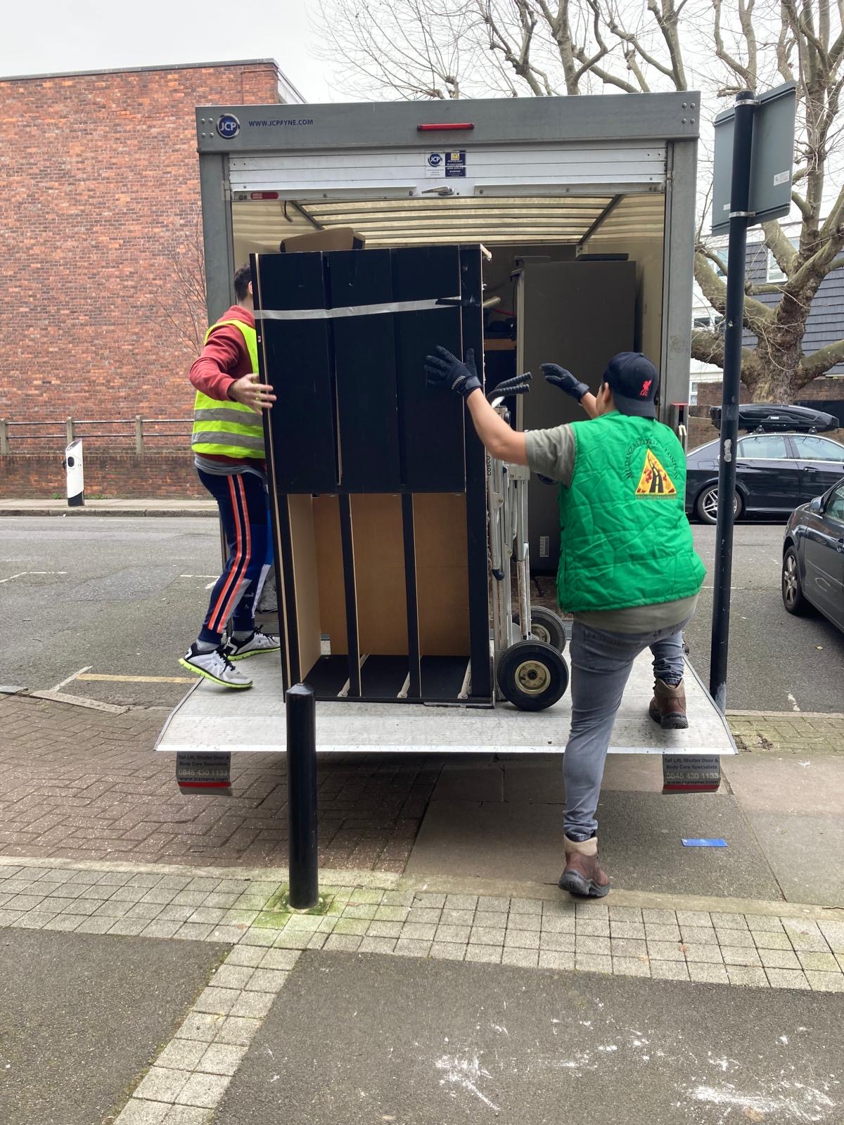 Removals team in Morden SM4